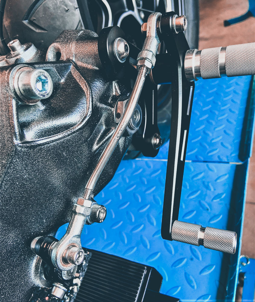 rade garage footpegs