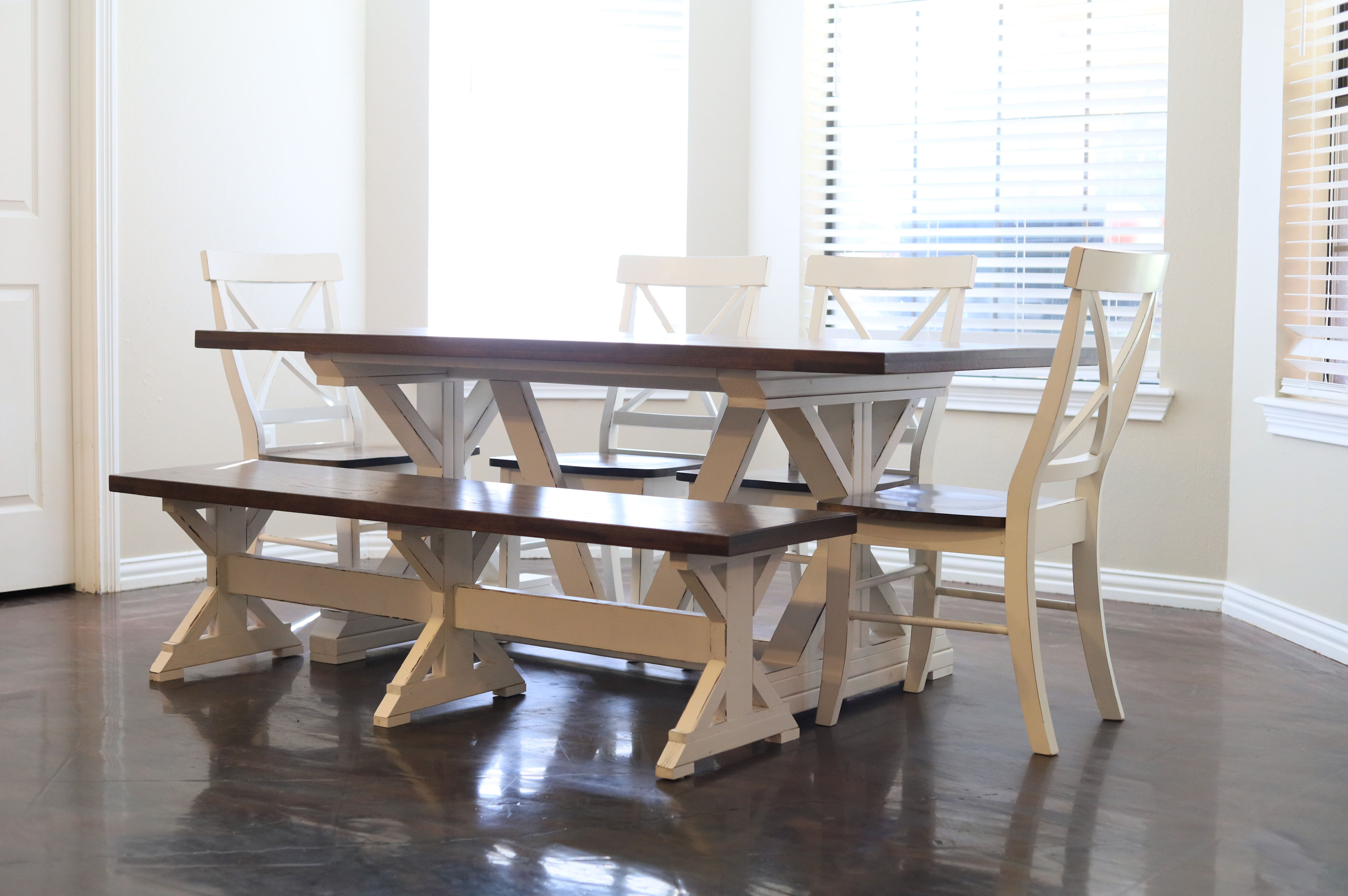 Leeland Farmhouse Dining Table