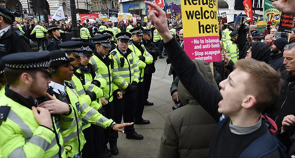 thumbnail_met police 2.jpg