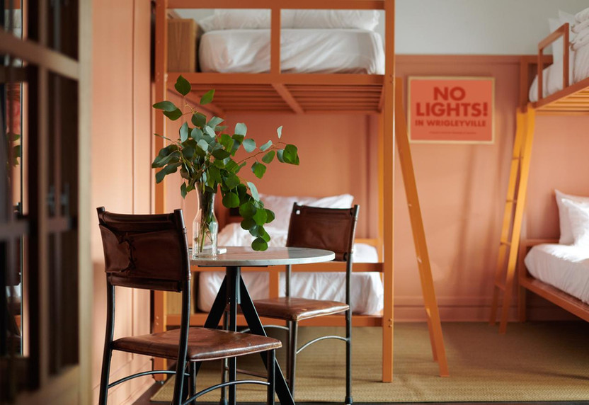 Signature Suite - Wrigleyville