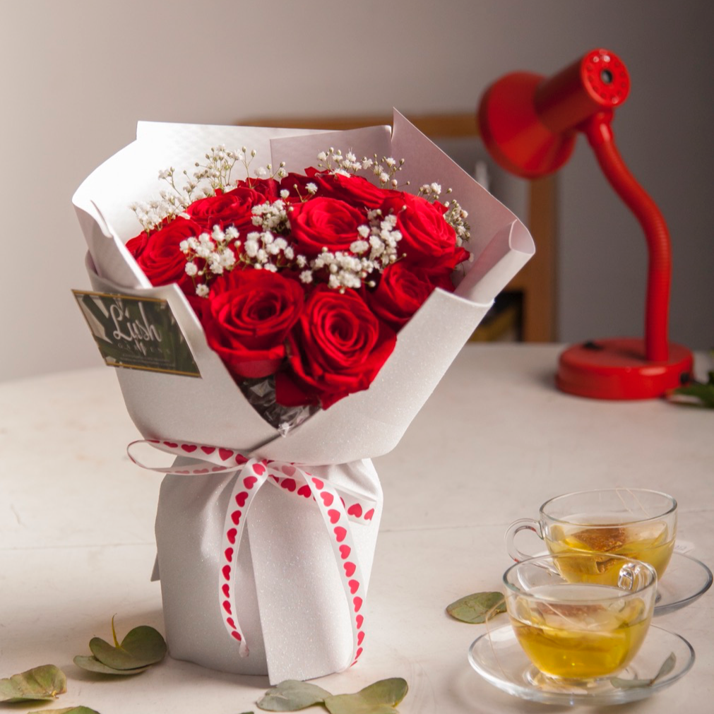 Roses & Gypso Bouquet - Preorder