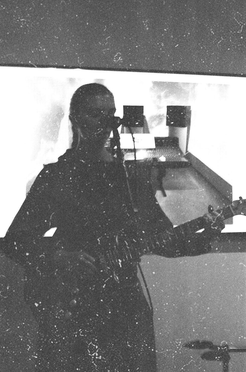 luis t_00015245_0001524500191759797659437 (1)_edited.jpg