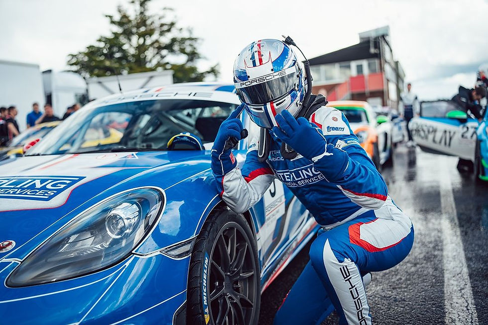 Oskar Dix (Porsche Carrera Cup UK)