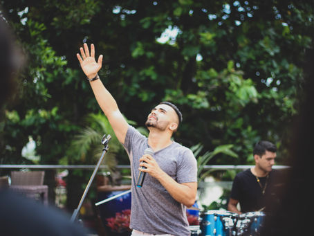 Novo Clip do cantor Daniel Rangel no You Tube.