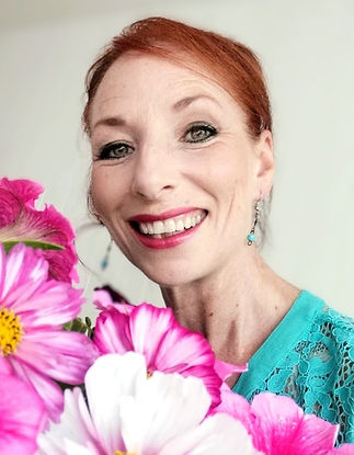 Debbie Davies louiseanddeb.com.jpg