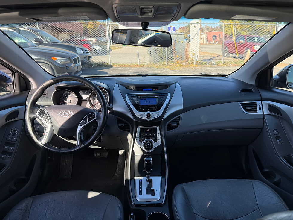 Thumbnail: 2011 Hyundai Elantra 