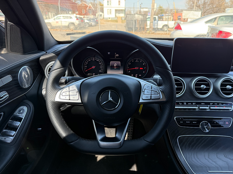 Thumbnail: 2015 Mercedes C400 4Matic AMG pkg