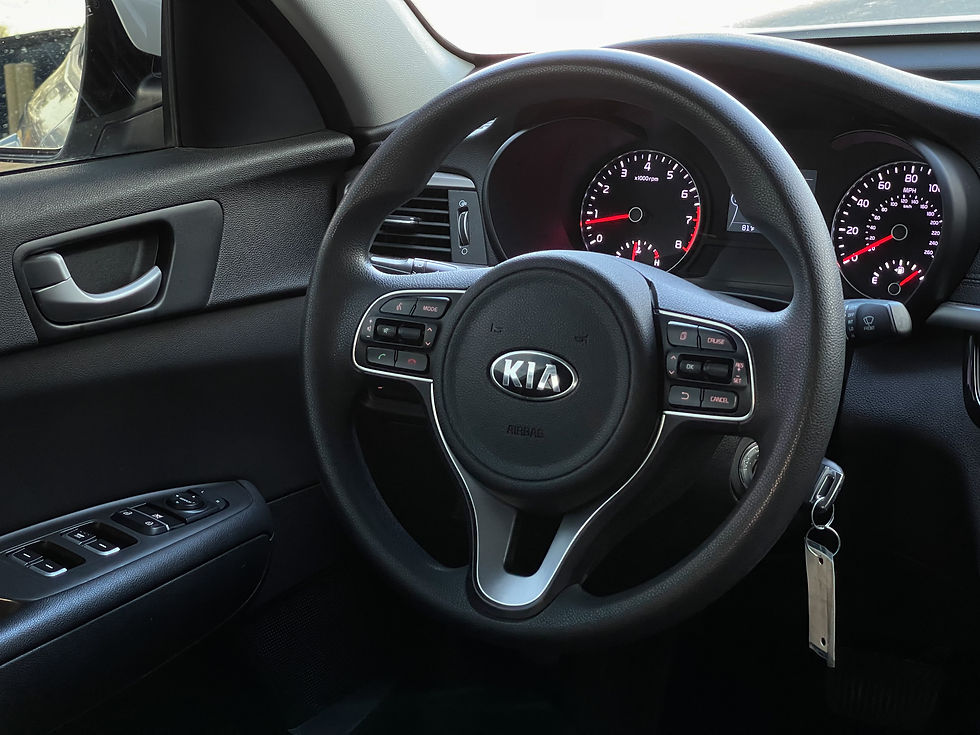 Thumbnail: 2018 Kia Optima EX