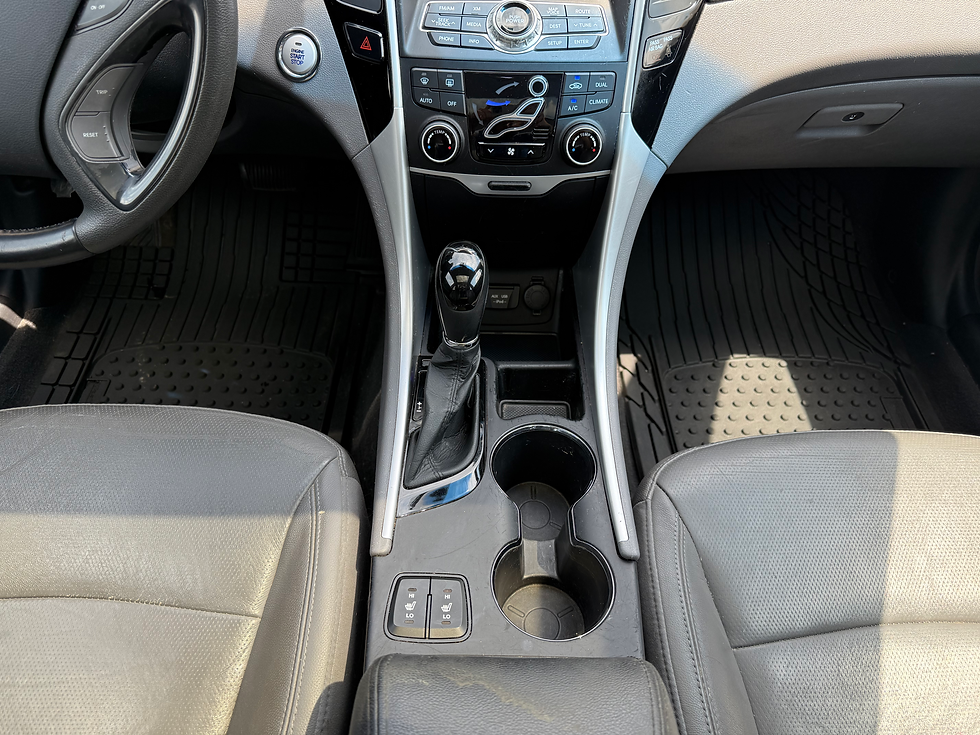 Thumbnail: 2012 Hyundai Sonata Limited 