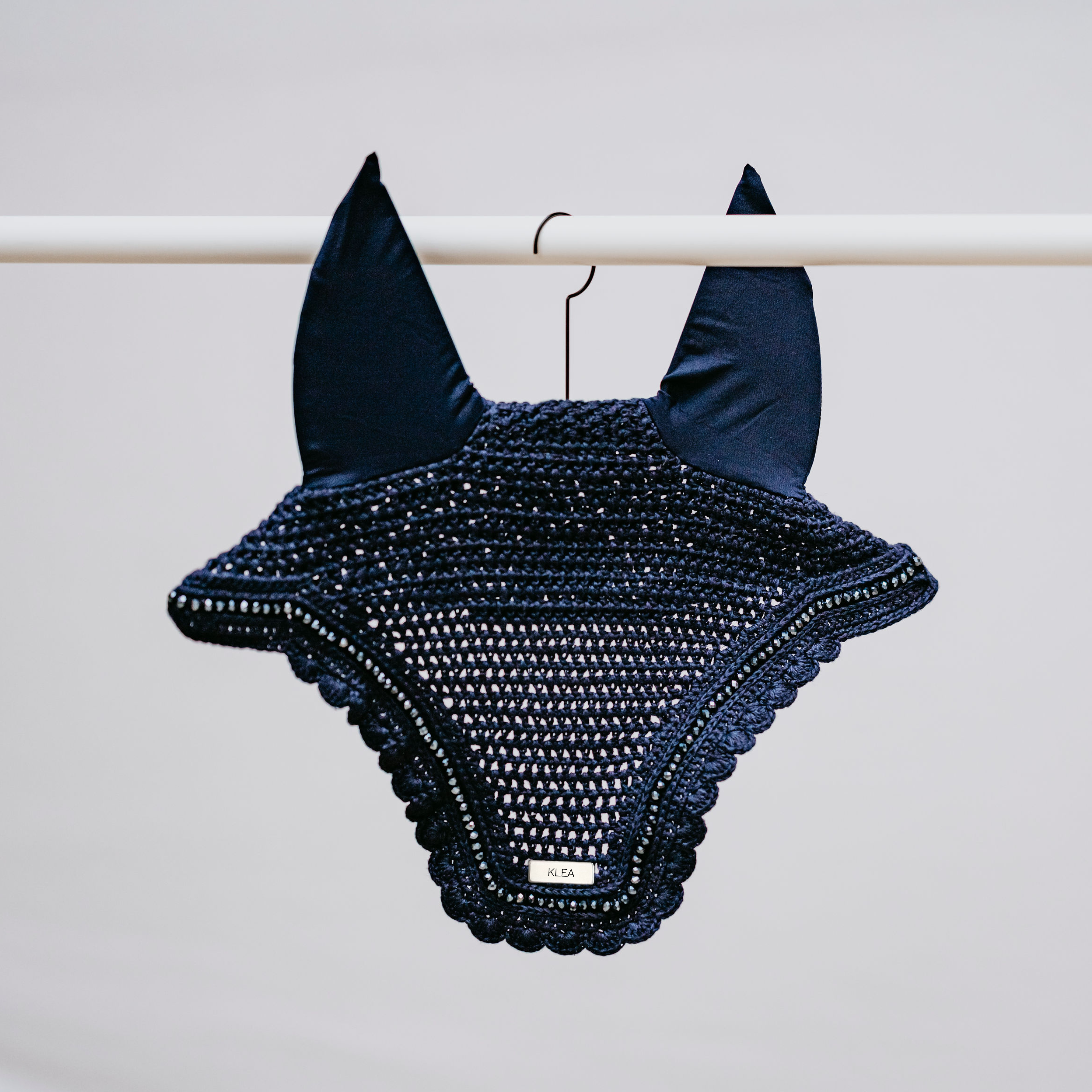 Fly Bonnet Royal I Engraving I Blue