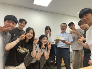 이근원 교수님, 생신축하드립니다! ('26.06.16)