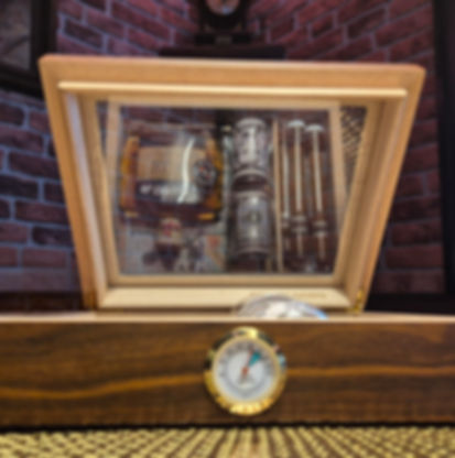 HUMIDOR mit 200ml.  38% Al Capone Chicago Rum