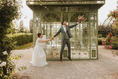 porte des iris, suisse, Leica Sl3s, posed shot, wedding, mariage