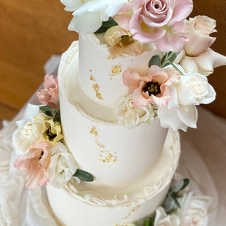 wedding cakes bishop's stortford