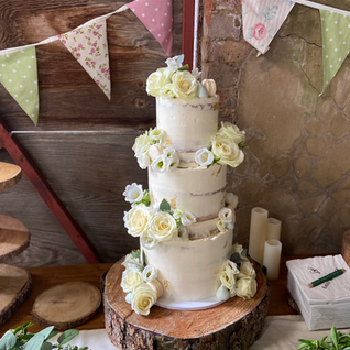 wedding cakes essex