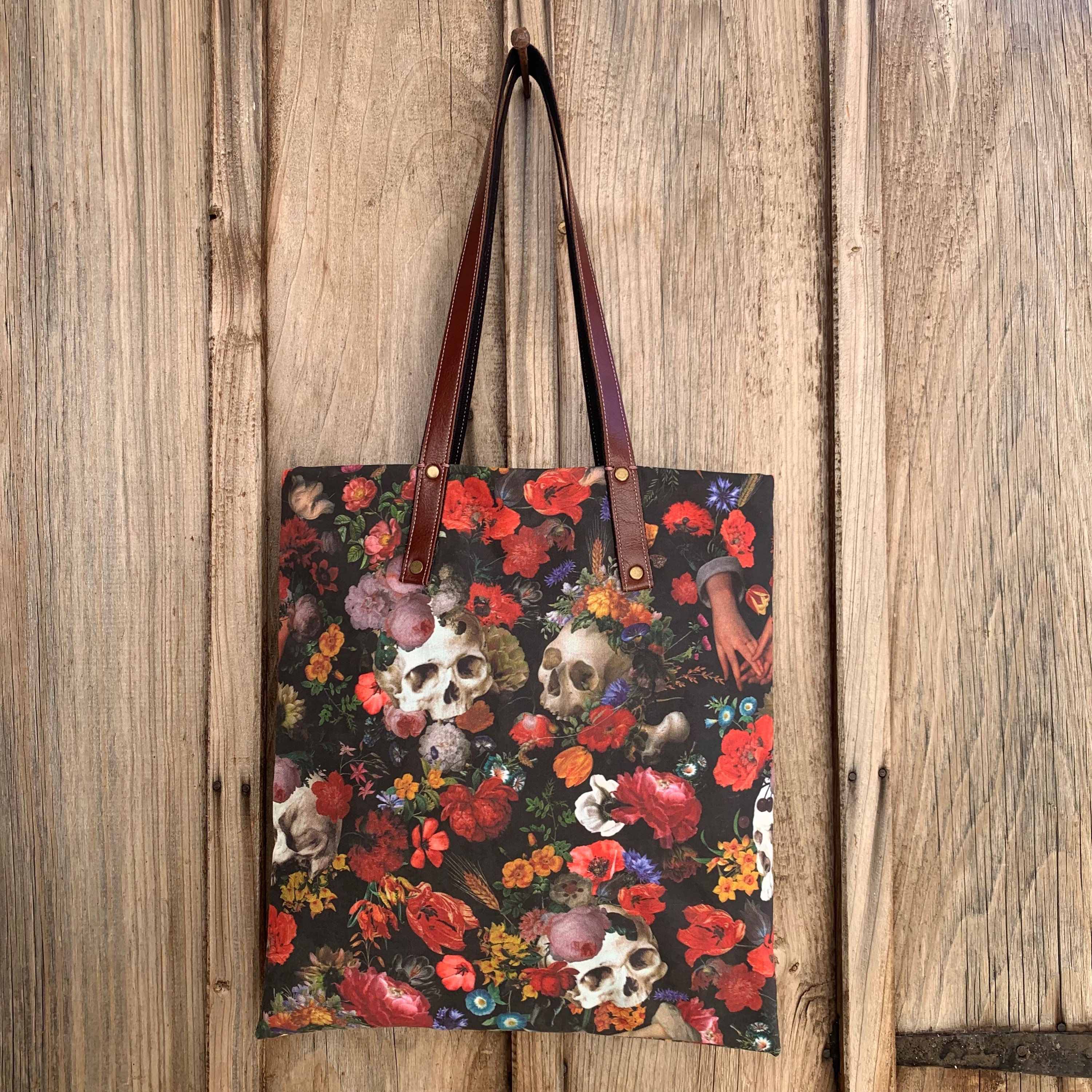 Gothic Summer Shopper in Mystic Spooky Horror Print 