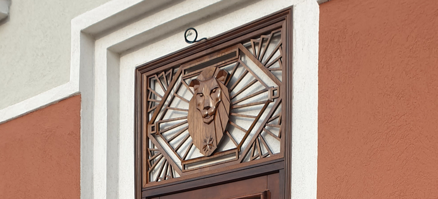 Sur-mesure -sculpture sur bois Lion  - Aurélie Romano 