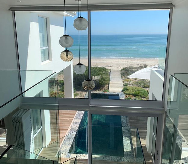 9 on the beach inside view