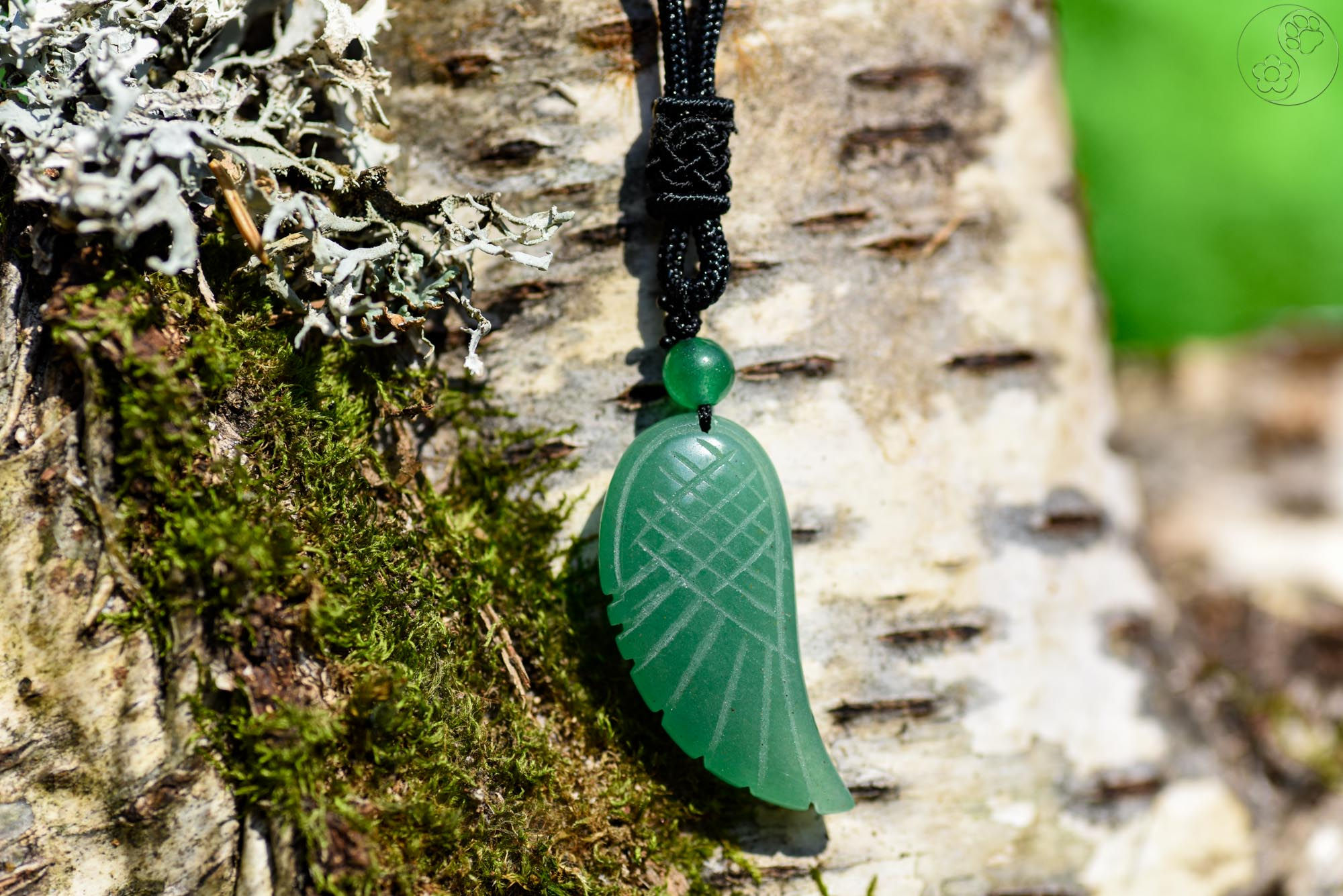 Halskette, Band mit Anhänger, Heilstein in Form von Engelsflügel, grüner Aventurin, alternative Methode, Steinschmuck