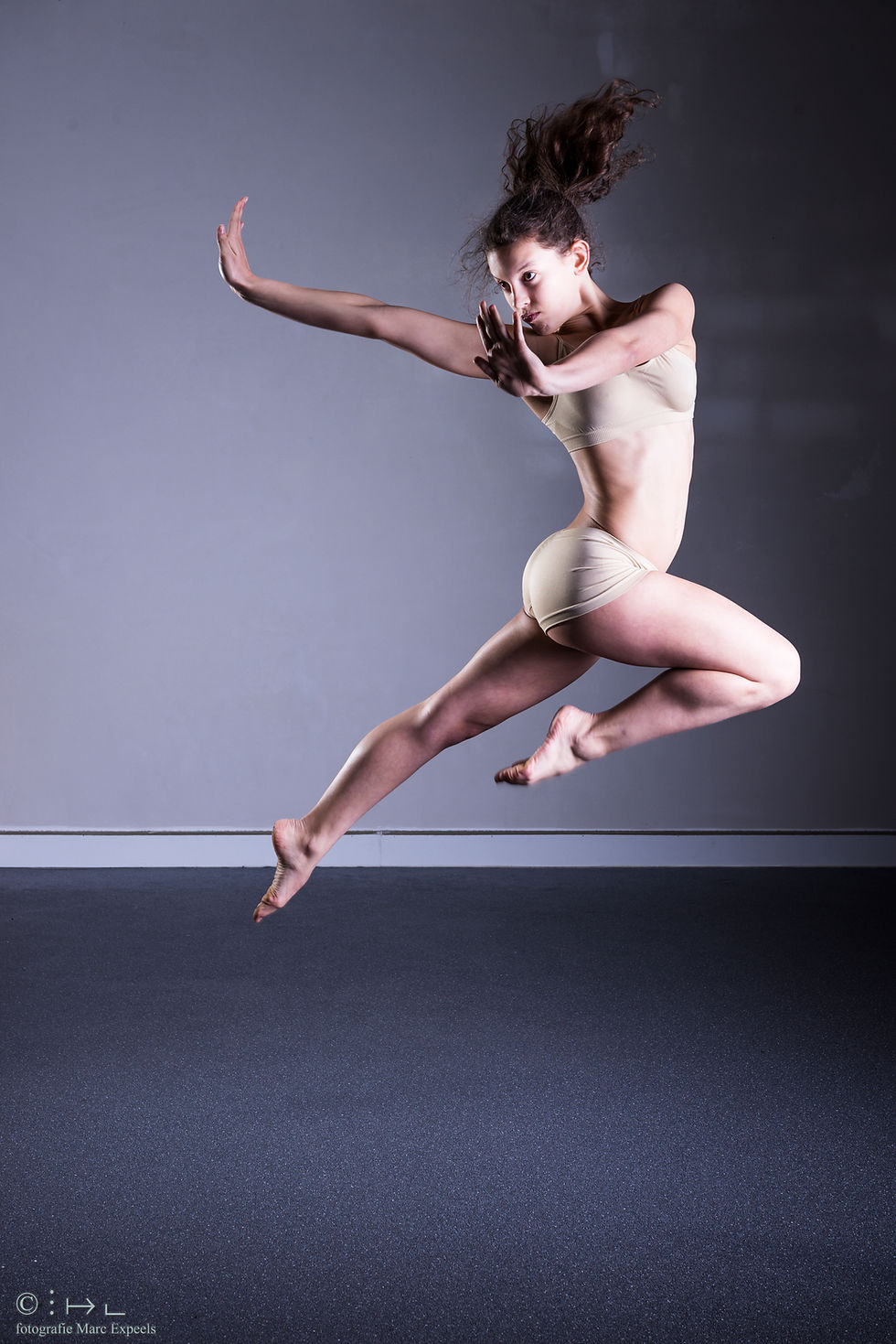 dancing in the studio kato