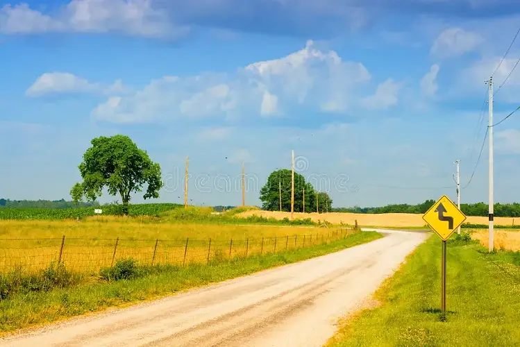 country-road-12242199.webp