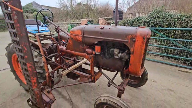 Thumbnail: 1947 Allis Chalmers B
