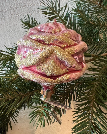 Thumbnail: Lovely Shades of Pink, Mauve, Lilac Vintage German Glass Clip-On Rose. So pretty