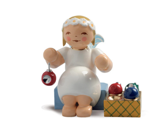 New! Marguerite Angel Sitting with ornaments by Wendt & Kühn of Germany by