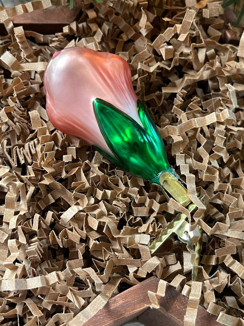 Thumbnail: Vintage Inge-Glas flower Clip-On by Inge-Glas of Germany