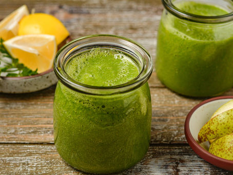 Pear, Parsley and Ginger Smoothie