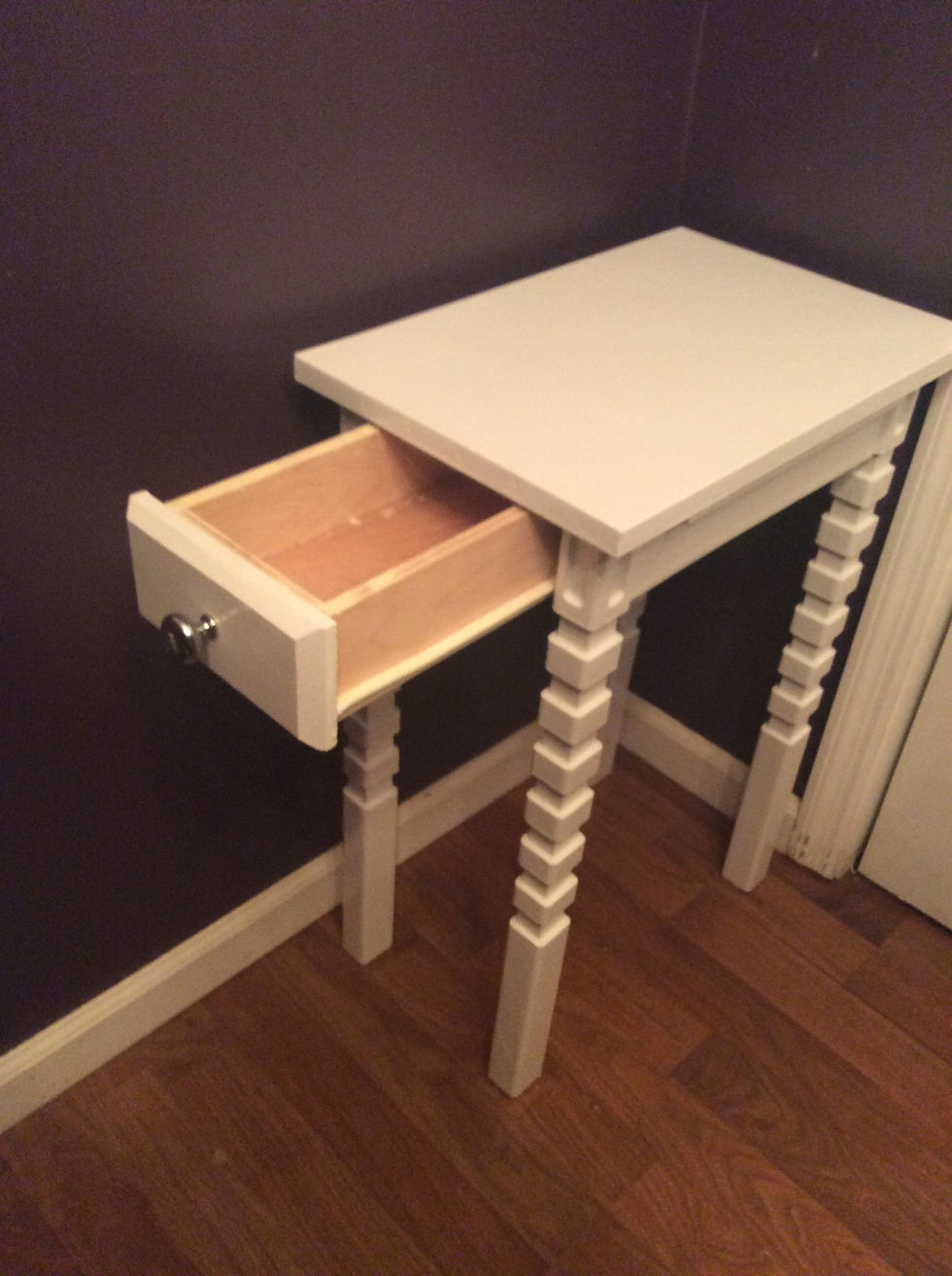 Miniatura: Long bedside tables w/ a drawer