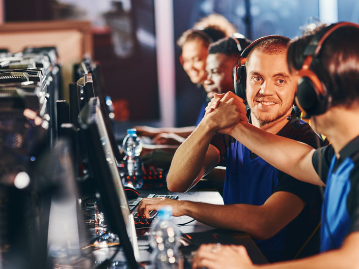 Gourmer Event & Catering ist bekannt für seinen kreativen und innovativen Stil. Mit vielen Jahren Erfahrung in der Gastronomiebranche hat sich das Unternehmen auf die Organisation hochwertiger Veranstaltungen und exklusiver Catering-Angebote spezialisiert.