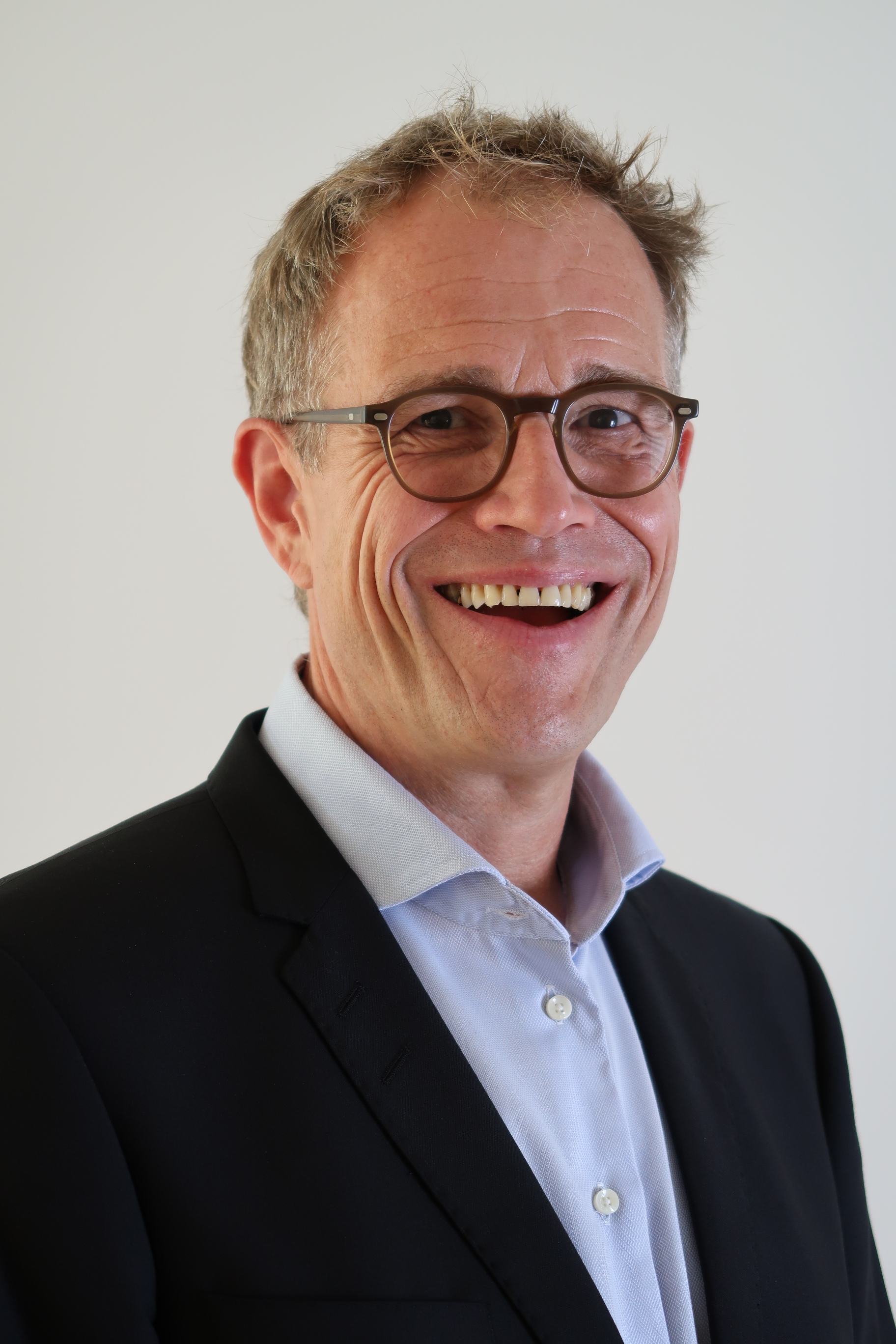 Andreas Madlener_edited.jpg