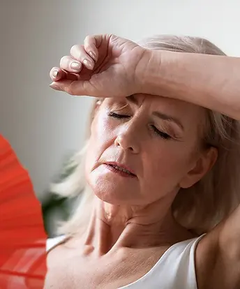 hot-flashes-why-they-happen-and-what-to-do-345833.webp