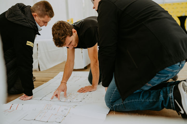 Lucky Car GUINNESS WORLD RECORDS™ Antritt

© Florian Rogner