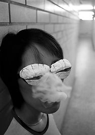 shomei-tomatsufumiko-miyatani-mask-artist-1971de-la-serie-alibi-c-shomei-tomatsu-interface
