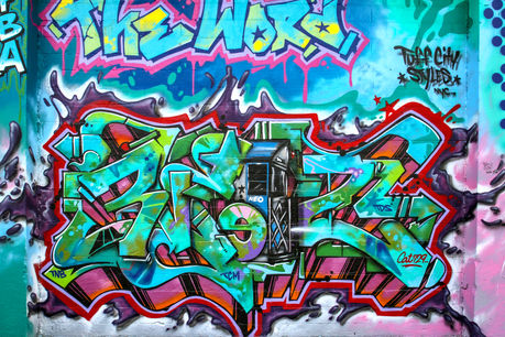 Graffiti, turkost, vinrött, mishmash