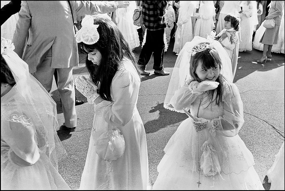Girls in Portuguese  Parade 5-1981