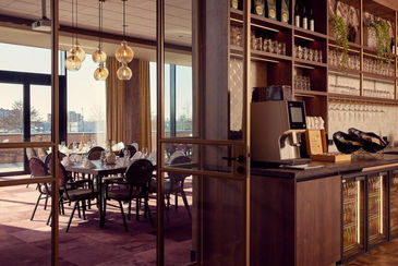 Van der Valk Hotel Gorinchem A15 – lounge and bar
