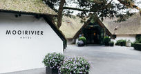 Hotel Mooirivier – exterior view of the hotel on the Overijsselse Vecht in Dalfsen
