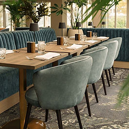 Carlton Oasis Hotel — a 4-star business hotel in Spijkenisse near Rotterdam, with 139 rooms, 13 meeting and event spaces, Restaurant ROAM, an indoor pool and gym, and free A15 parking.