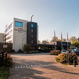 Van der Valk Hotel Rotterdam Nieuwerkerk: four-star hotel in green surroundings outside Rotterdam with twelve multifunctional rooms, themed suites and a wellness centre.