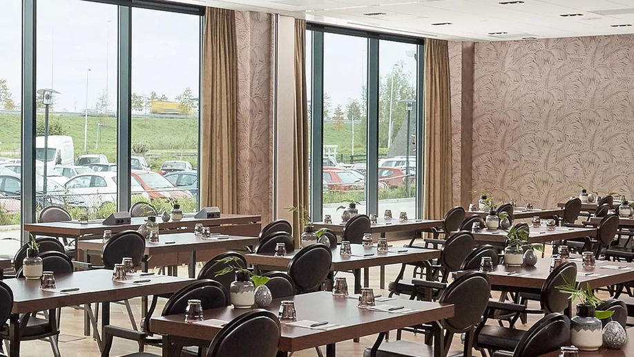 Van der Valk Hotel Breukelen – Groenevecht meeting room, classroom setup