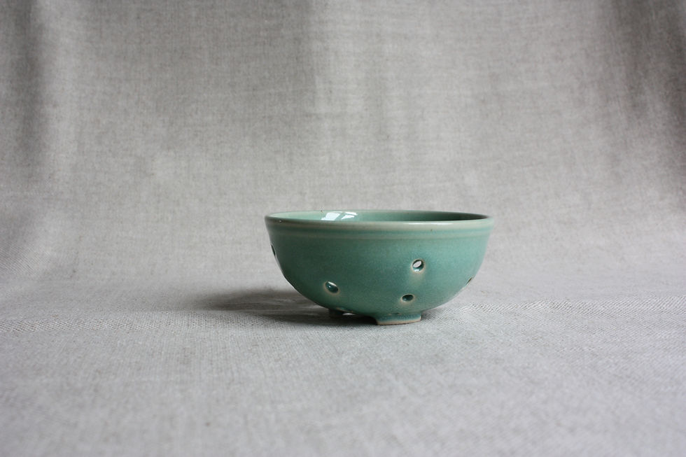 Thumbnail: Small Berry Bowl in Turquoise