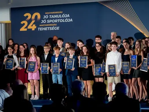 4 díjazott a KAKUSEI-ben - Magyarország jó tanulója, jó sportolója és a Magyarország tehetsége díjazottjai