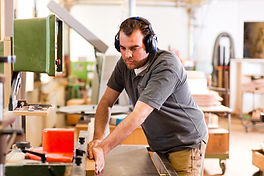 ABA Kaschani Aschaffenburg Industriebedarf Sicherheitsschuhe Berufsbekleidung Warnschutzbekleidung Schlauchtechnik Keilriemen  Glattbach Bauarbeiter Gartenbauer Arbeitsschutz Arbeitssicherheit Berufsbekleidung Arbeitskleidung Schutzwesten Schutzhelme Arbeitsschuhe Sicherheitsschuhe  Unterfranken Bayern Handwerker Arbeiter Schutzmittel Verkauf von Industriebekleidung