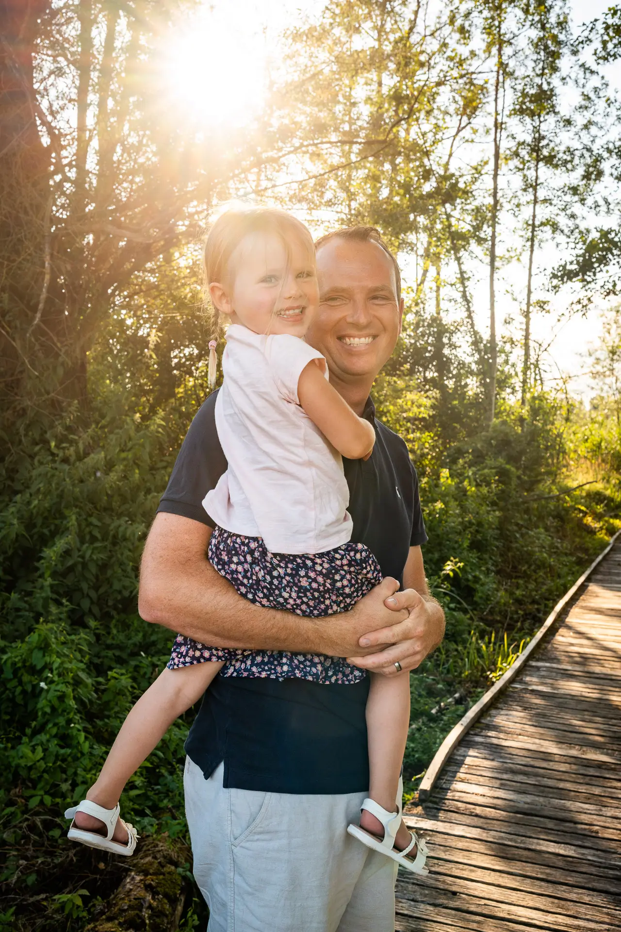 Eltern mit Kindern am See Thurgau