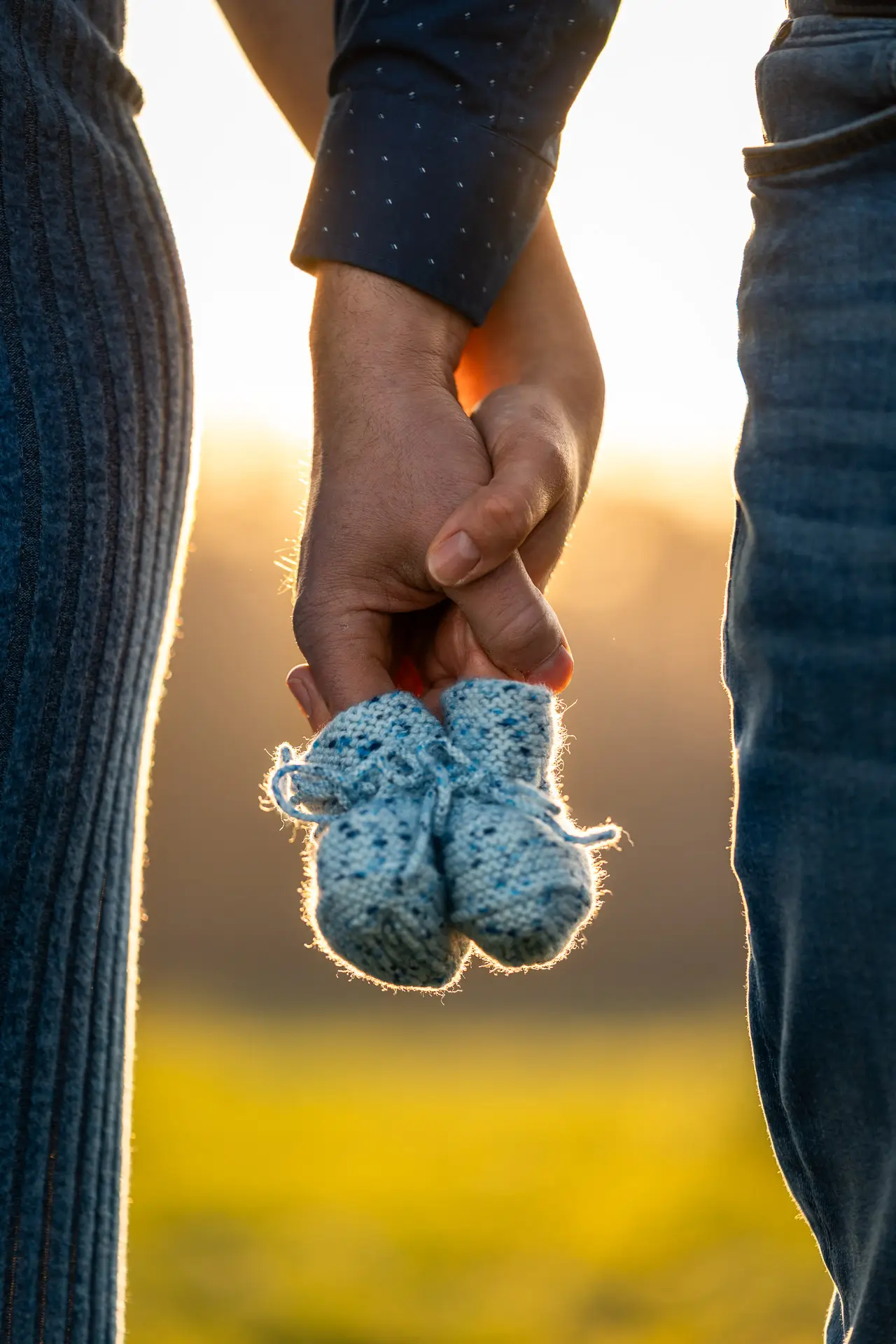 Silhouettenaufnahme im goldenen Licht