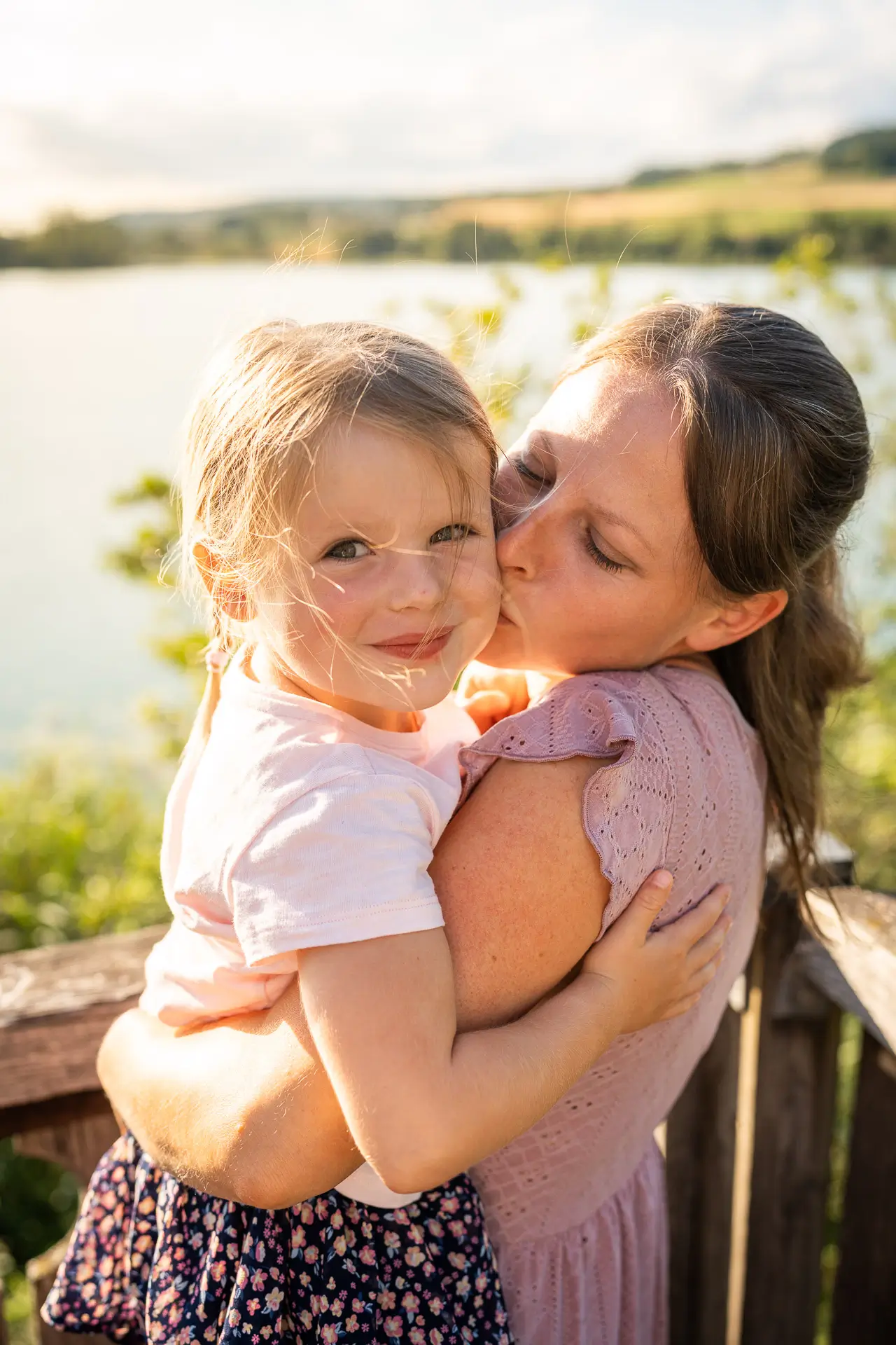 Natürliches Familienshooting am See im Thurgau