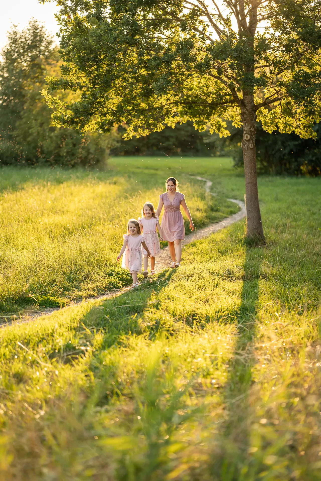 Natürliche Familienmomente am See